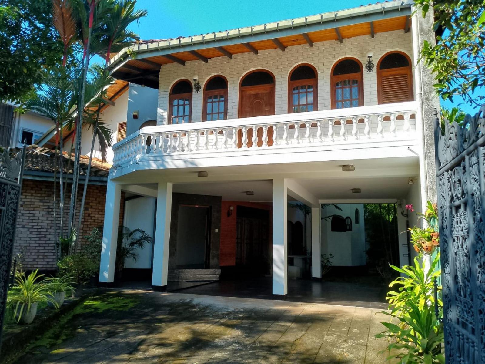 Ceylon Travel And Stay Lodge Battaramulla Zewnętrze zdjęcie